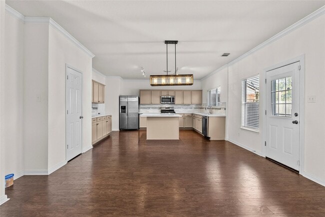 Building Photo - 542 Cedar Branch Dr