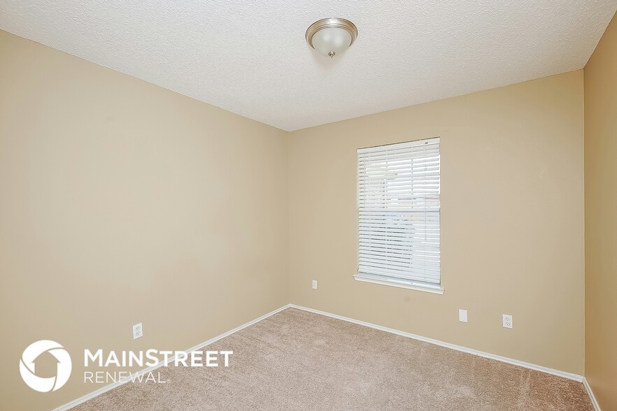 Building Photo - 7001 Avington Way