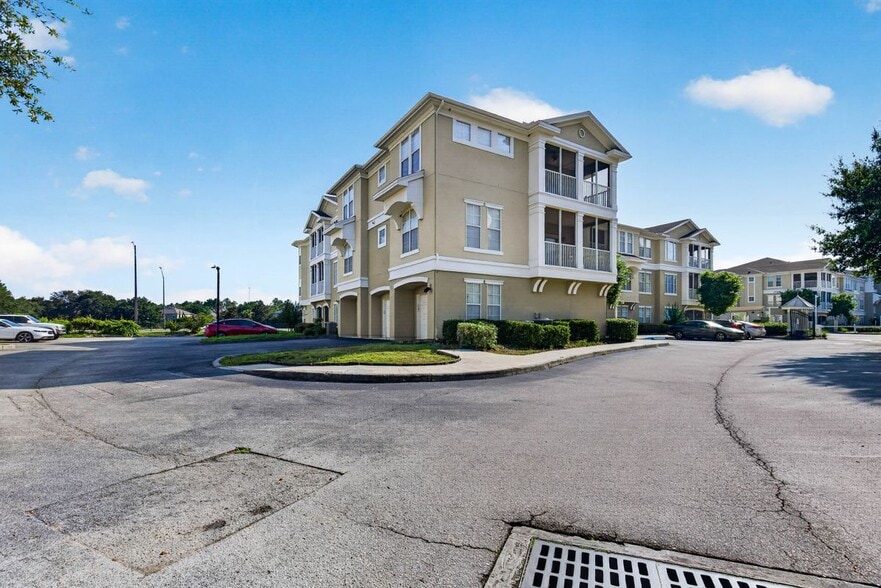Building Photo - 8290 Gate Pkwy W