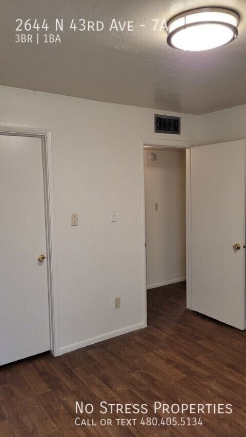 Building Photo - 2644 N 43rd Ave