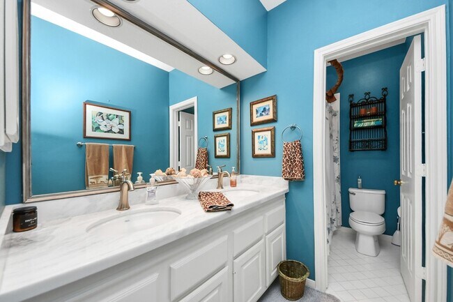 Building Photo - 19 Wild Meadow Ct