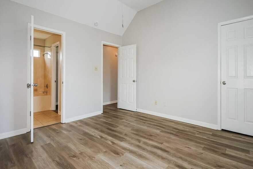 Building Photo - 8419 Duvall Ave