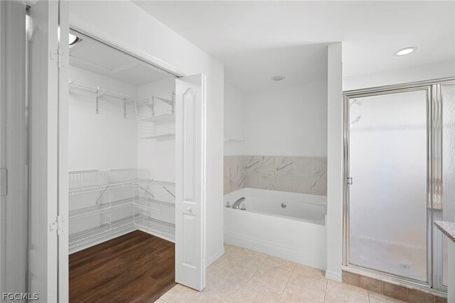 Building Photo - 21768 Brixham Run Loop