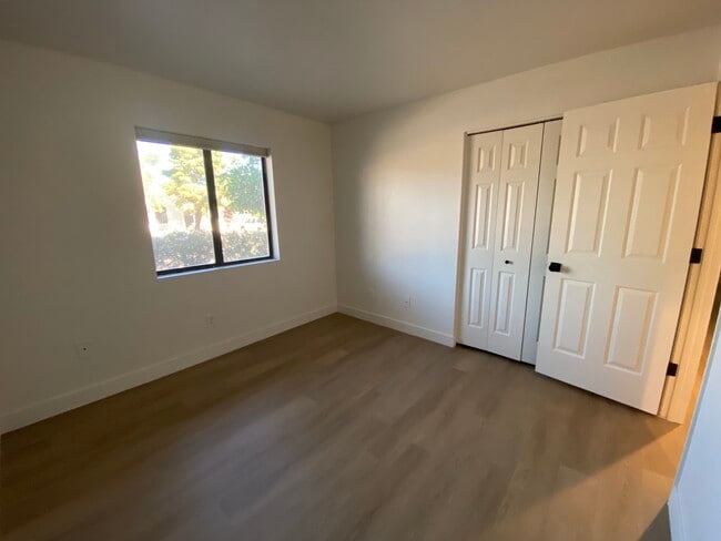 Building Photo - 14053 N Edgeworth Dr