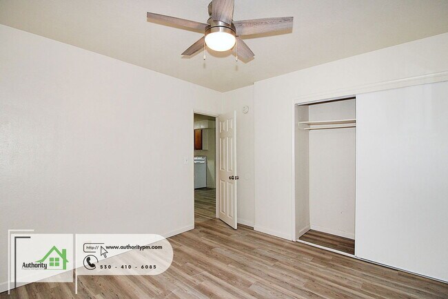 Building Photo - 3120 Pioneer Ln