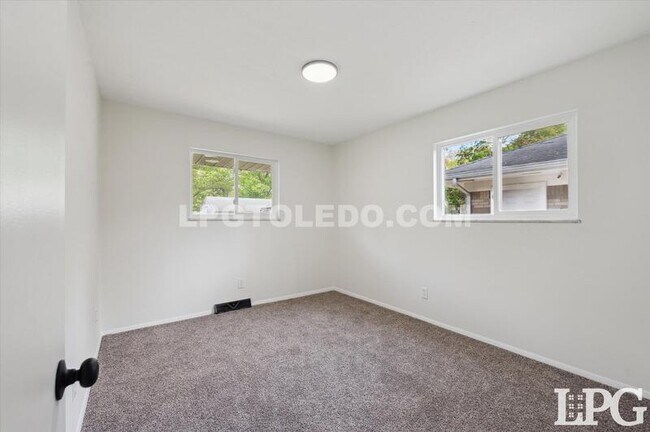 Building Photo - 4209 Penelope Dr
