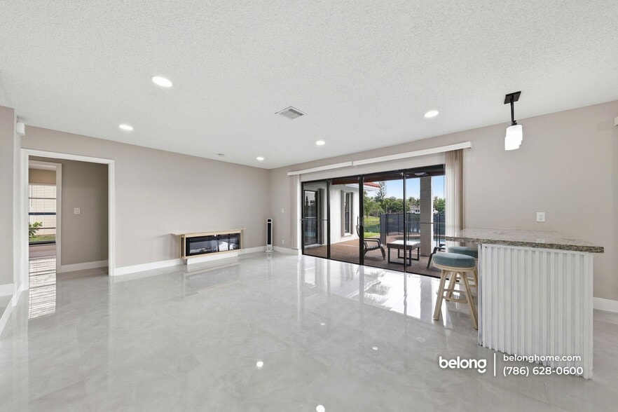 Building Photo - 9460 NW 16th St