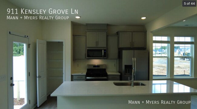 Building Photo - 911 Kensley Grv Ln