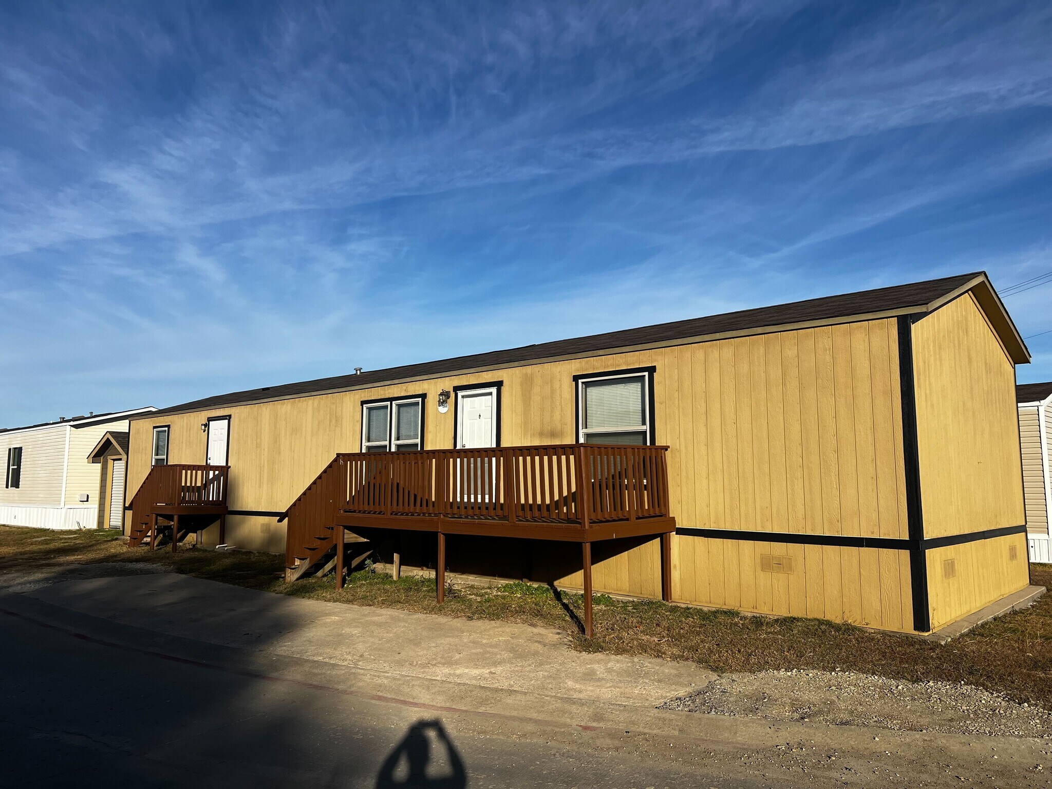 Building Photo - 709 N Collins Fwy