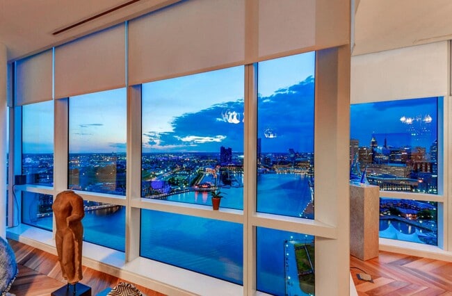 Building Photo - 300 International Drive