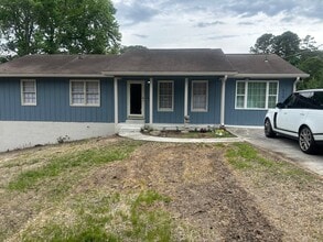 Building Photo - 4170 Etowah Dr SE