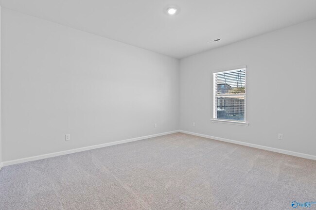 Building Photo - 247 Pennington Ave