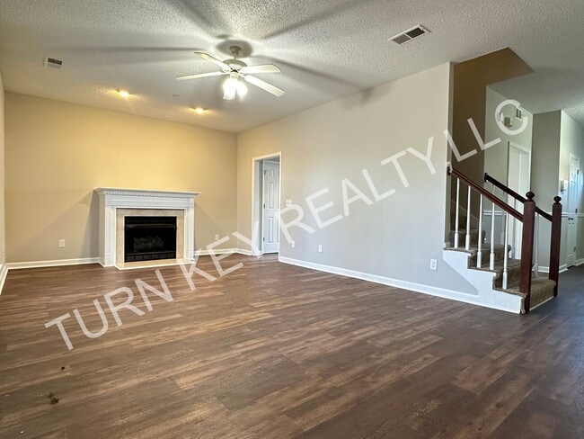Building Photo - Townhome for rent in Alabaster