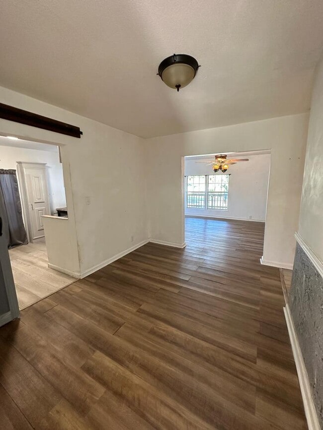 Building Photo - 16590 Gaskin St