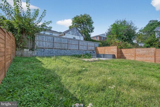 Building Photo - 2136 S Monroe St