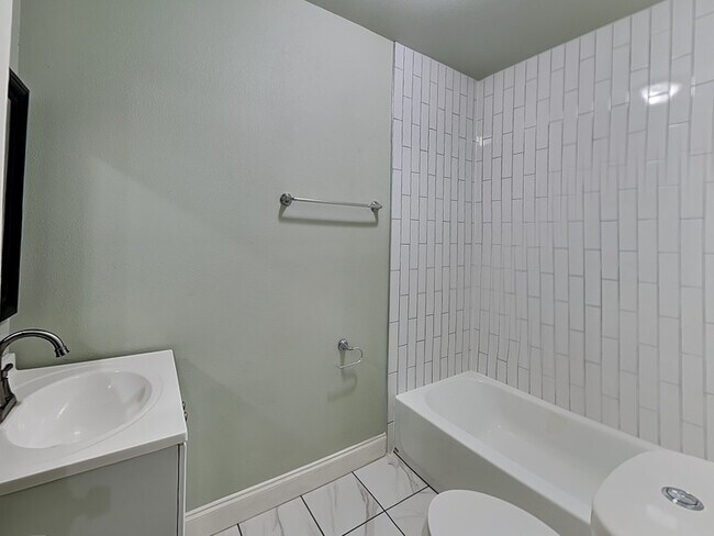 Building Photo - 1330 Marfa Ave