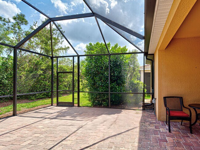 Building Photo - Stoneybrook at Venice; 4bd/2ba home