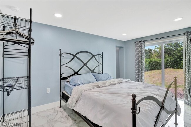 Building Photo - 1009 Ridge St