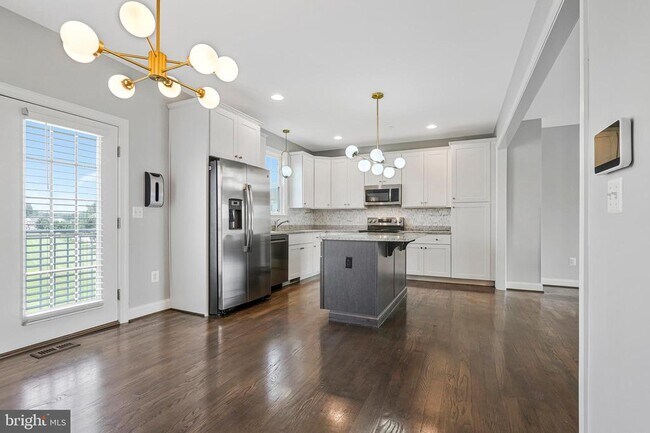Building Photo - 947 Rye Dr