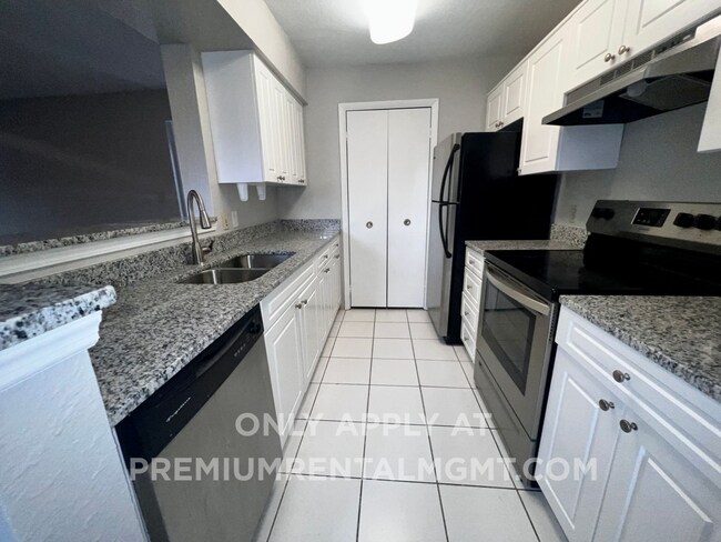 Building Photo - 4355 Perkinshire Ln