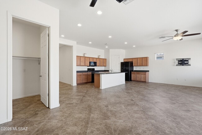 Building Photo - 6474 W Willow Falls Way