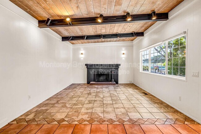 Building Photo - 3057 Otto Dr