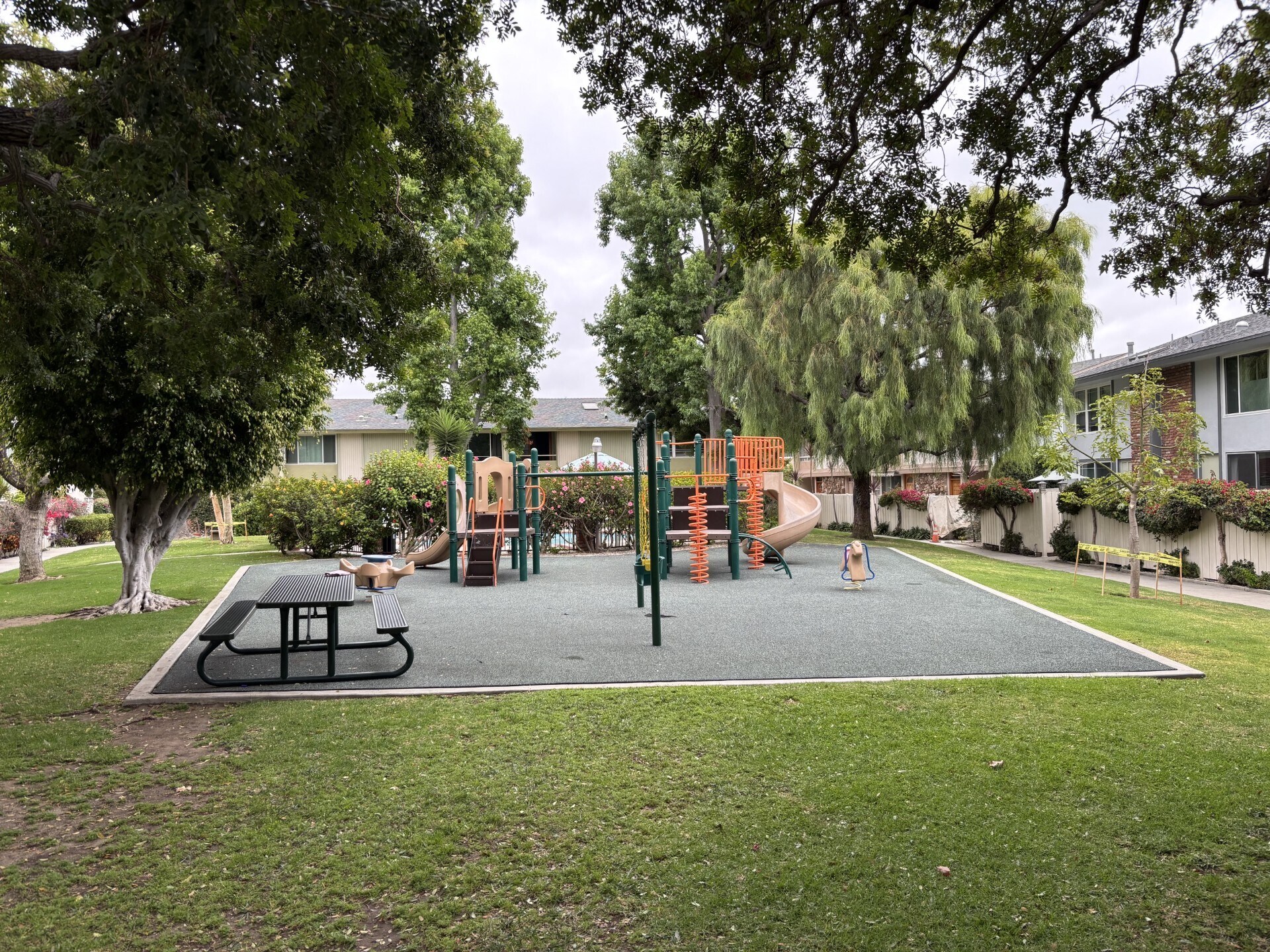 Play Area - 5215 Sepulveda Blvd