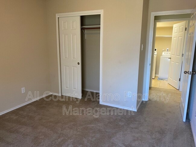 Building Photo - 156 Katherine Way