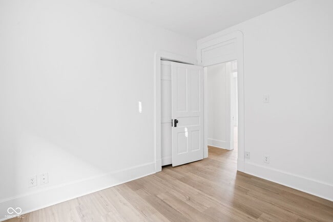 Building Photo - 1448 N Illinois St