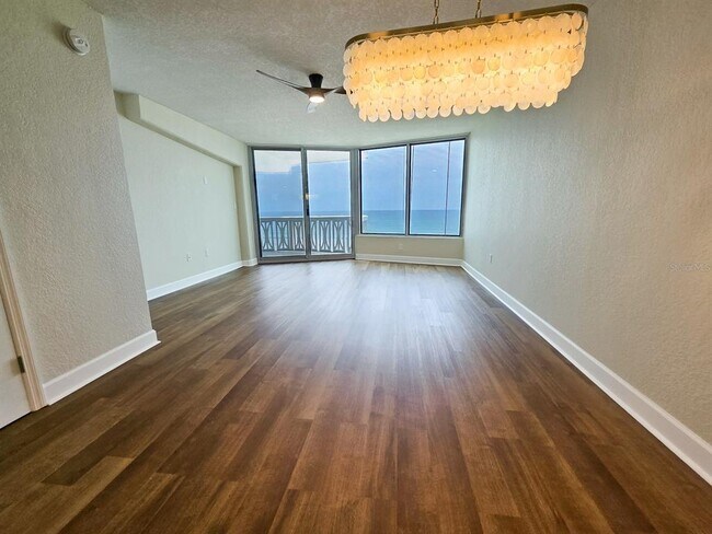 Building Photo - 1133 Ocean Shore Blvd