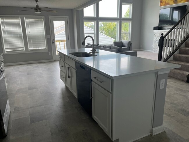 Building Photo - 2018 Poloview Pl