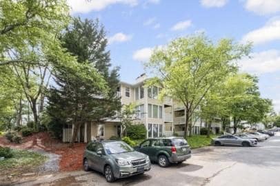 Building Photo - 1709 Augusta Dr