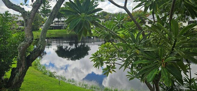 Building Photo - 2262 Discovery Cir W