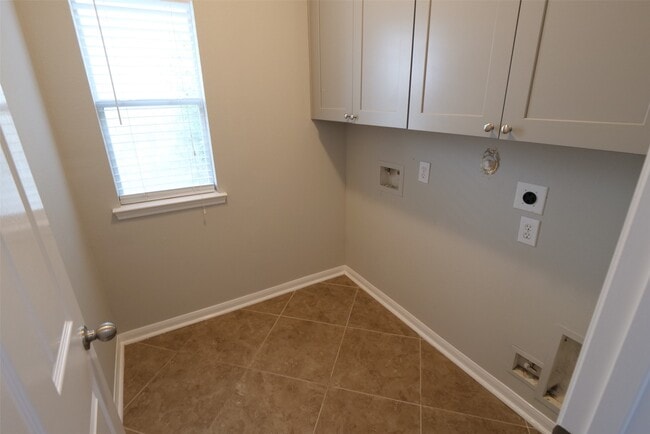 Building Photo - 26814 Harwood Heights Dr