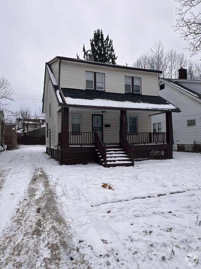 Building Photo - Section 8 Accepted: Affordable 3 Bed, 1 Ba...