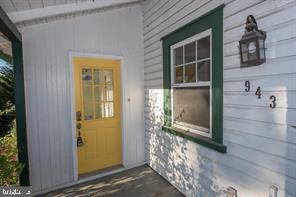 Building Photo - 943 Fairview Ave