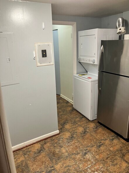 Kitchen - 6317 Park Heights Ave