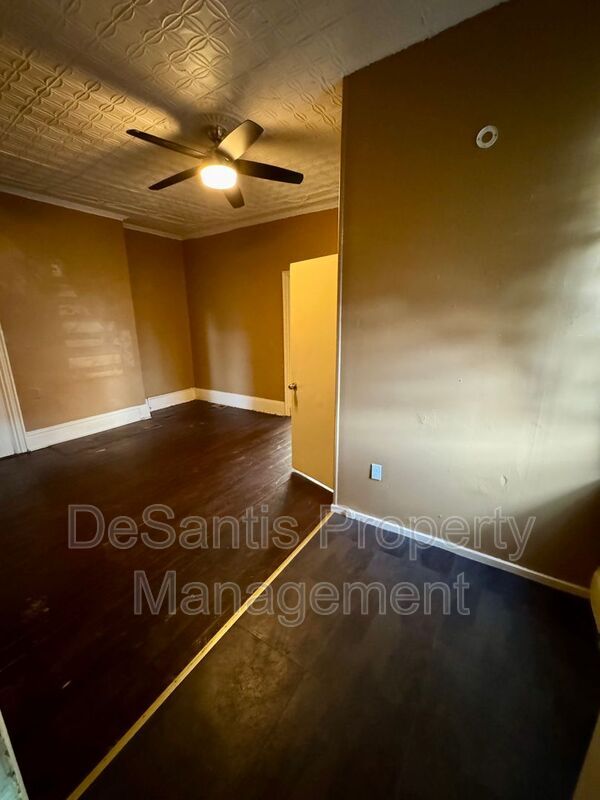 Building Photo - 1815 Locust St