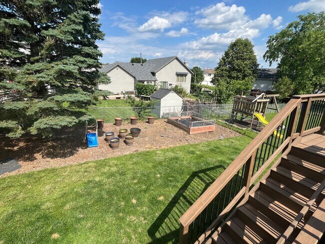 Building Photo - Beautifully Updated 4-Bed Home in Prime NW...