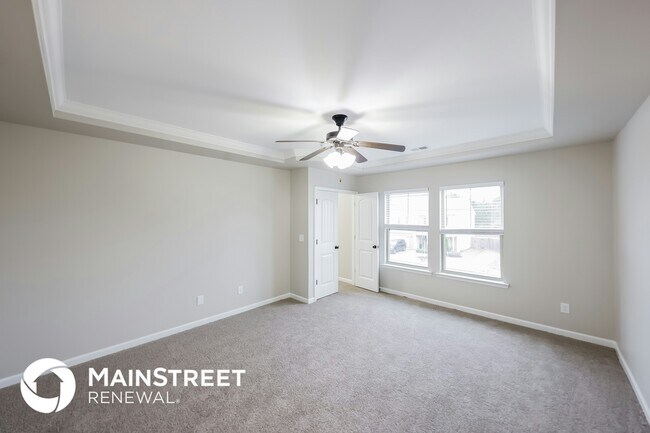 Building Photo - 200 Addison Dr