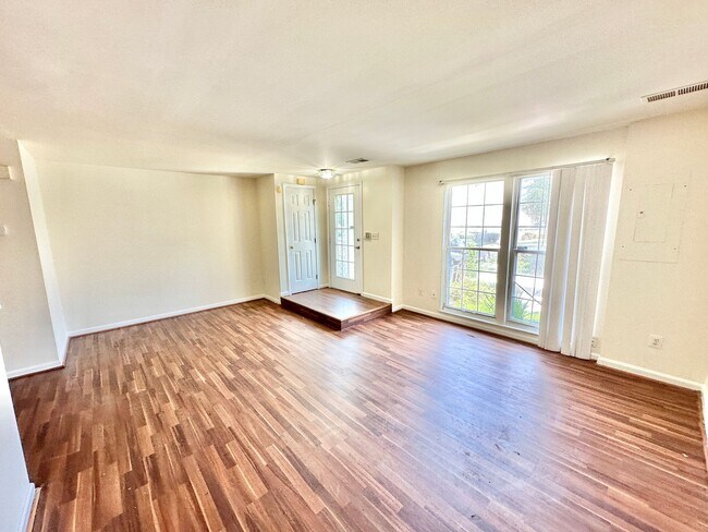 Building Photo - 9334 Witch Hazel Way