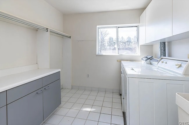 Building Photo - 7520 Spectrum Way