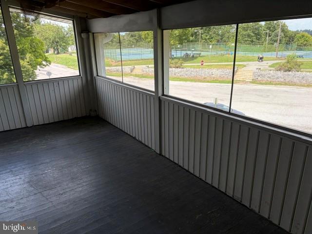 Building Photo - 424 Linden Ave