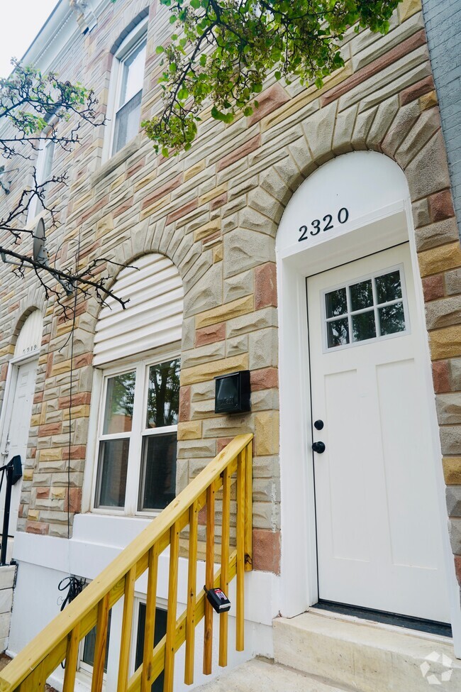 Building Photo - 2320 E Preston St