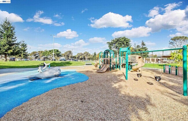 Building Photo - 14009 Seagate Dr