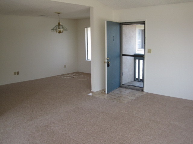 Building Photo - m390 - Lindboe