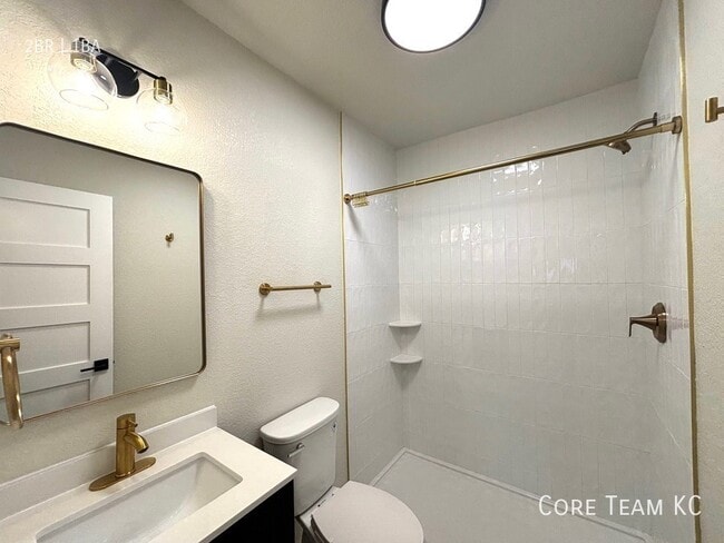 Building Photo - 4337 Mercier St