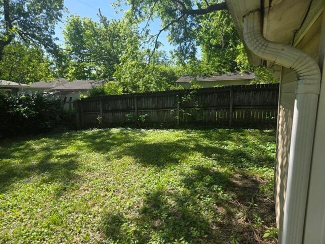 Building Photo - 3141 Danbury Rd