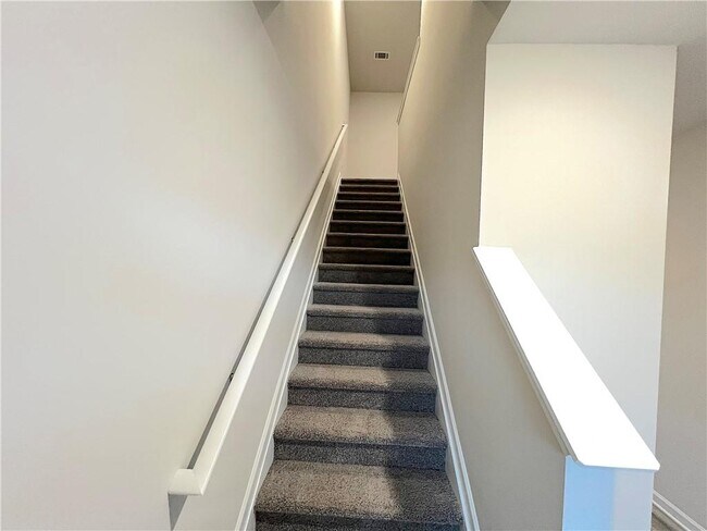 Building Photo - 4113 Oakwood Ter Ct