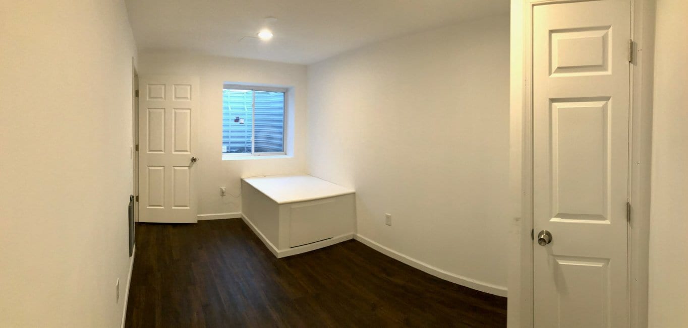 Building Photo - 310 Manor Rd